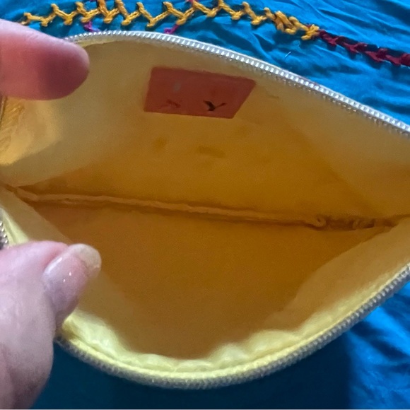 Yellow Ipsy cosmetic bag w/ women in swimsuits. Apx 5 x 7“. Excellent condition. - Picture 5 of 7